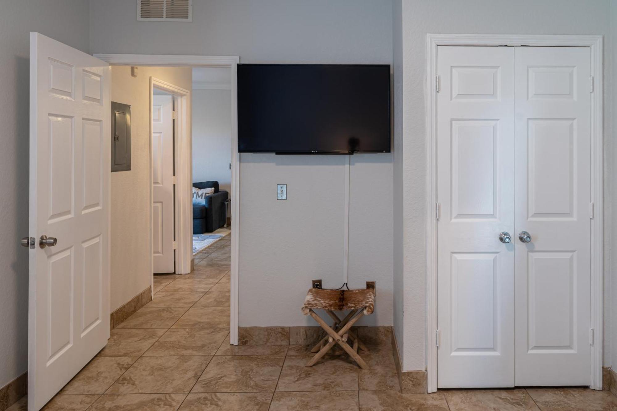 Apartment 3 Bedroom In Tuscana Resort , 15" From Disney Киссимми Экстерьер фото