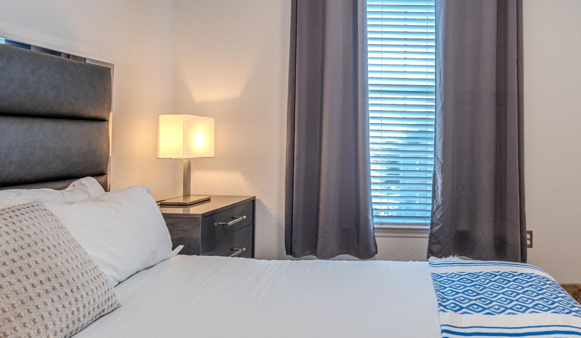 Apartment 3 Bedroom In Tuscana Resort , 15" From Disney Киссимми Экстерьер фото